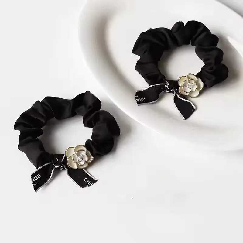 1pc Camellia Small Intestine Hairband Temperament Headpiece New Hair Rope and Elastic Band Female Hair Tie Rope Hair Accessory Y250711