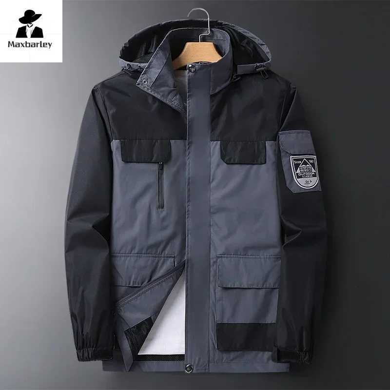 2024 Autumn Fashion Casual Waterproof Multi-Pocket Work Jacket for Men Techwear Windbreaker Couple Camping Function Hooded Coat W250711