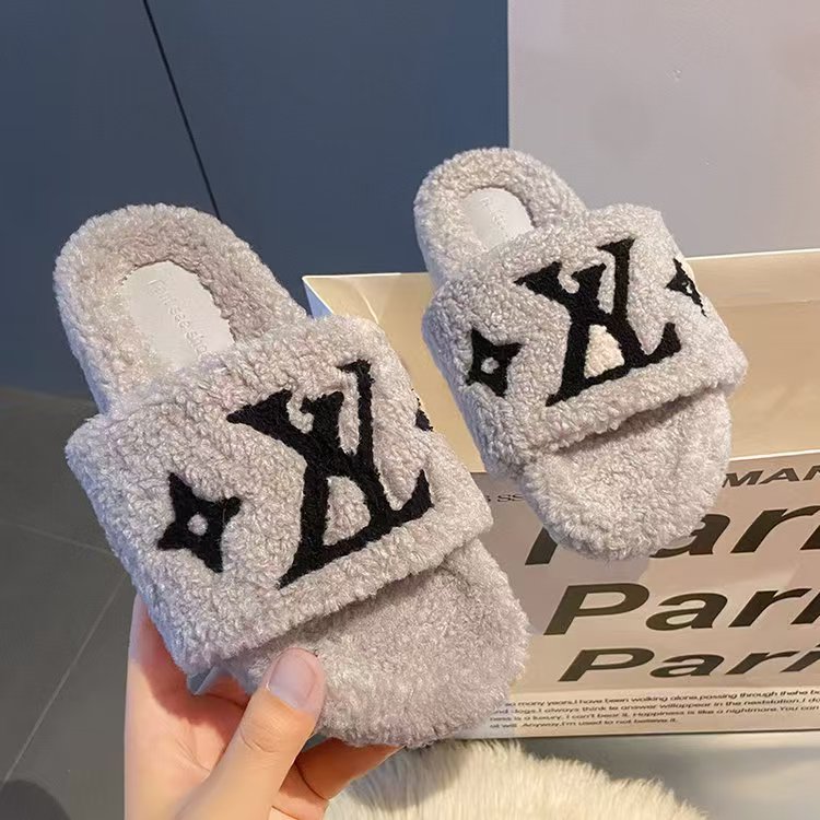Designer Sandals plush Cotton Slippers Flip Flops Fashion Anti-Slip Female Slides Women Furry Fluffy Faux Fur Warm Indoor