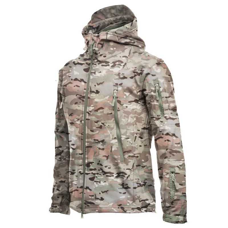 2024 New Tactical Jacket Men Combat Soft Shell Jackets Techwear Windproof Waterproof Breathable Fleece Thermal Hooded Coats W250711