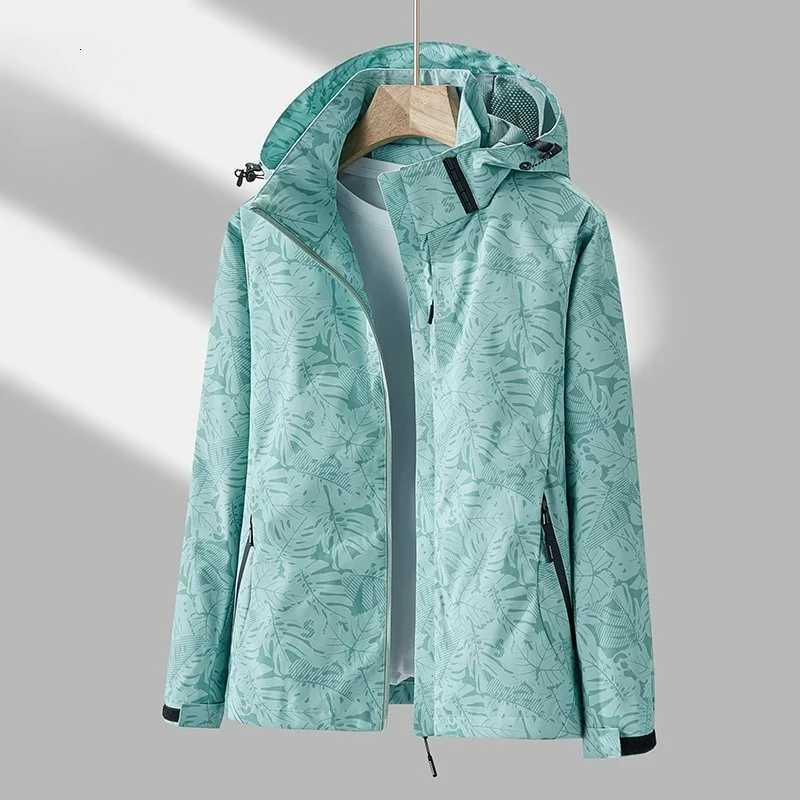2025 Womens Casual Waterproof Windproof Jacket Full Zipper Hooded Jacket Outdoor Hiking Jacket for Spring and Autumn Plus Size W250711