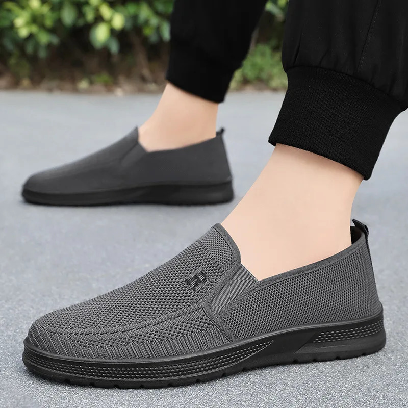 Men's casual sports shoes - Summer style - Lightweight and breathable - Affordable price - Clearance sale completed. Shoe model number: 250716