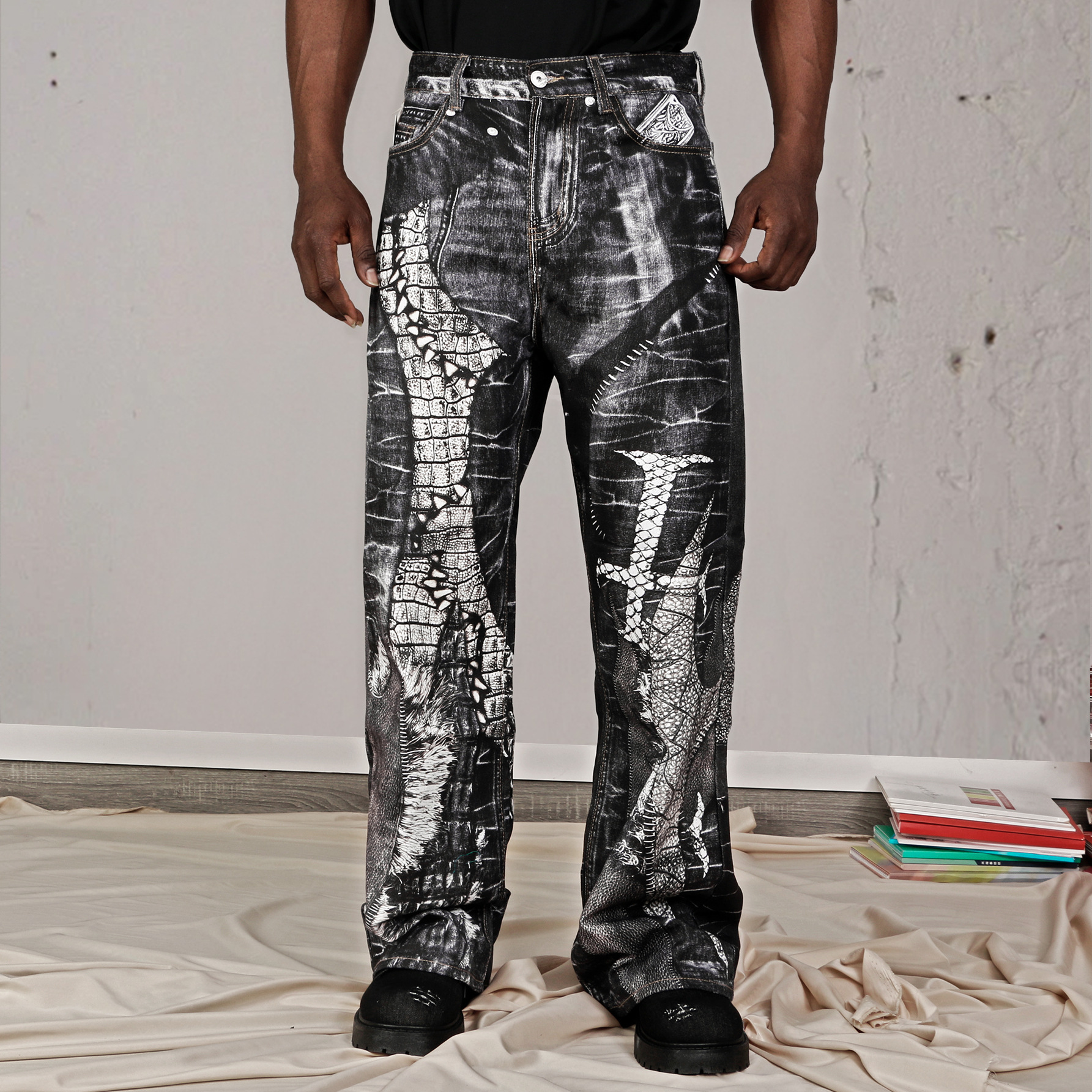 Retro Y2K Streetwear Men's Jeans Flame Skull Pattern Design Gothic Hip-Hop High Street Casual Fashionable Wide Leg pants