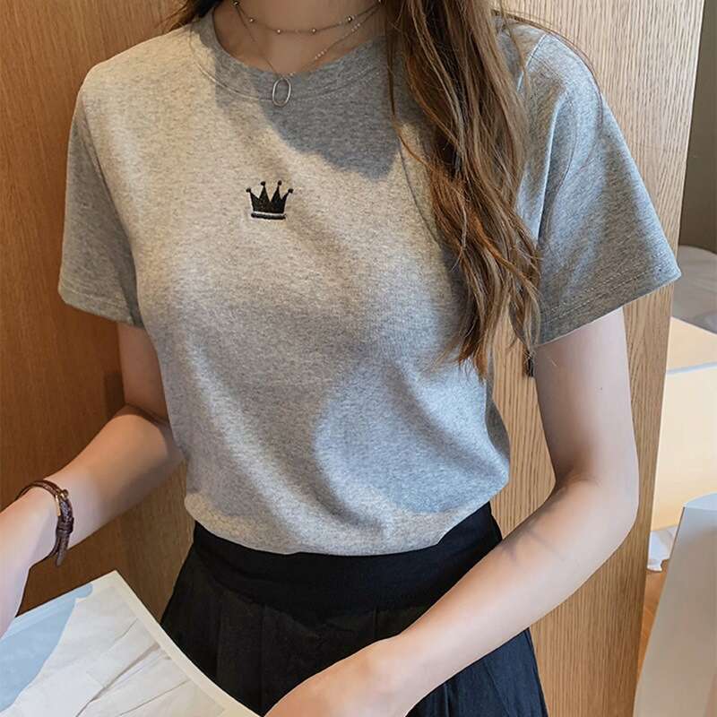 Summer New Slim Fit Embroidered Round Neck Short Sleeve T-Shirt For Women Students Ladies Base Shirt B5
