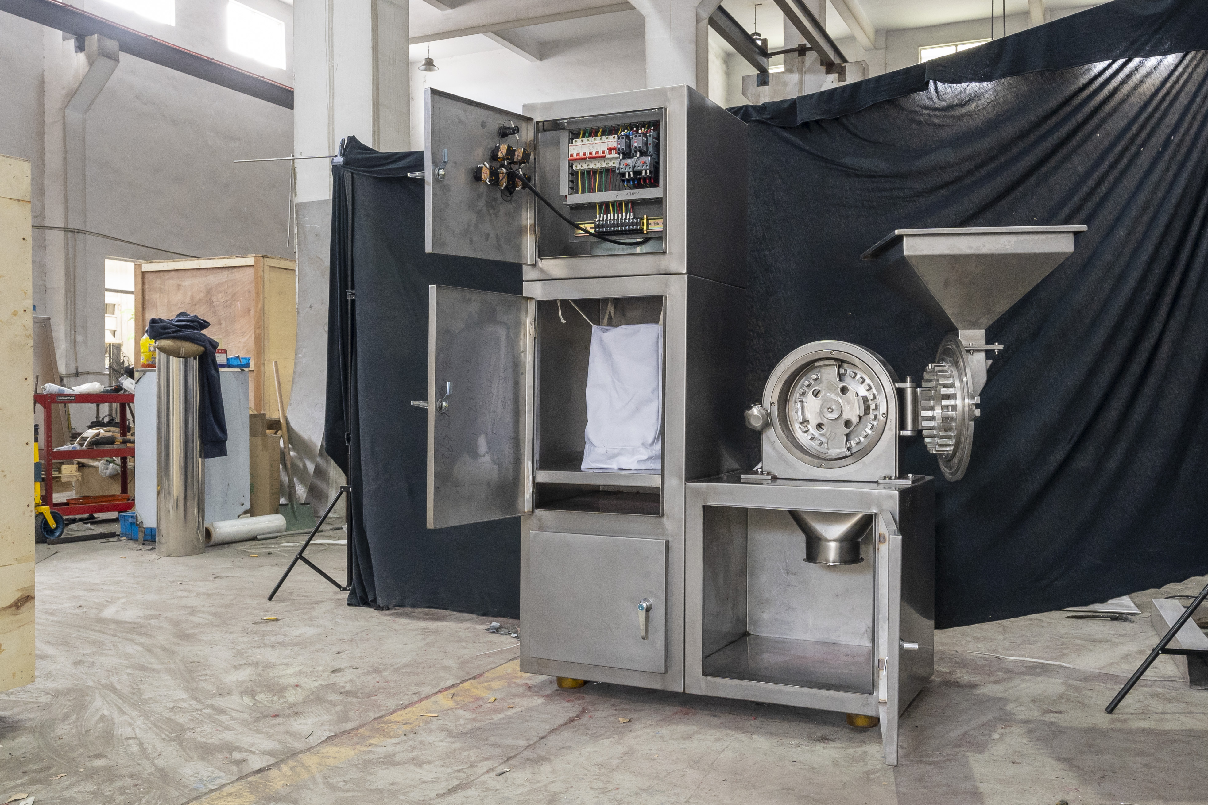 Stainless Grinder Universal Pulverizer Spice, Pepper, Soybeans, Corn Grinder