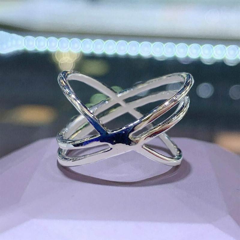 Handmade Ins Top Sell Wedding Rings Sparkling Luxury Jewelry 925 Sterling Silver Fill Pave White Sapphire CZ Diamond Party Women Engagement Cross Band