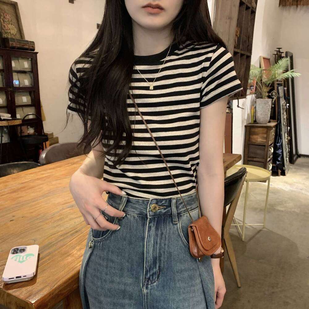 Striped Base Shirt Summer New Design Short Sleeve T-Shirt Women's American Style Student Slim Fit Top B5