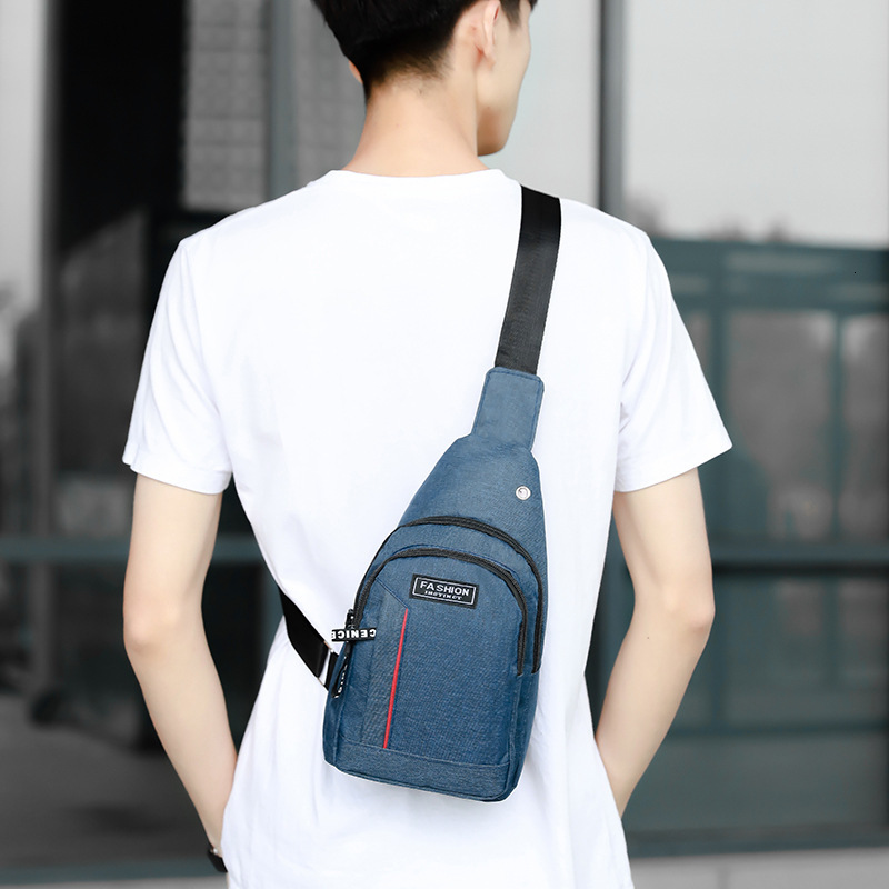 Designer Bag Men's Chest Bag Fashion Casual Crossbody Bag Men's Water-resistant Outdoor Sports Bag Durable Luxury Bag Sports Trendy Sling Ba