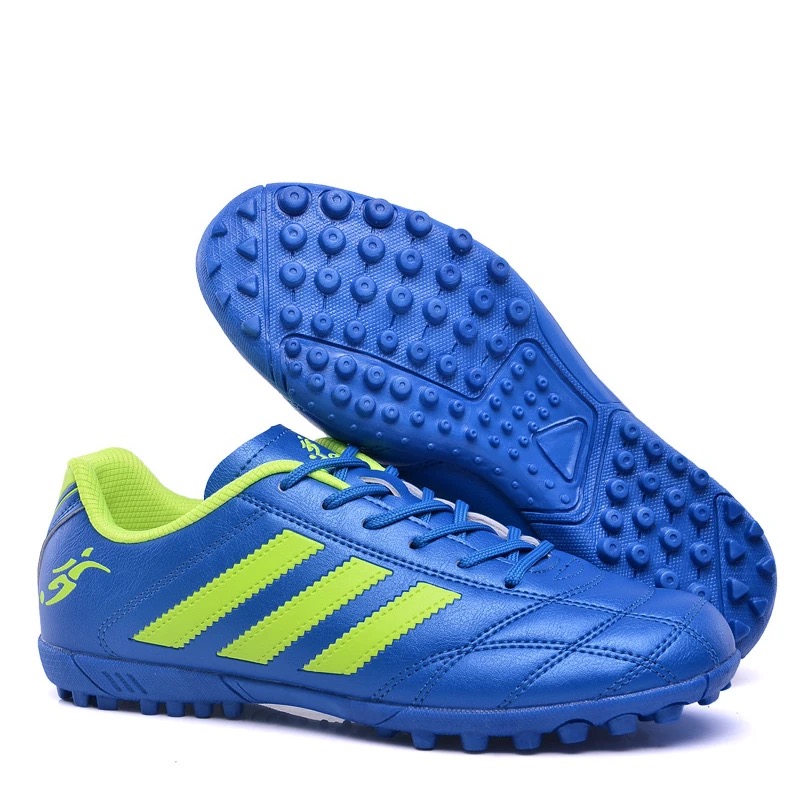 Free Shipping 2025 New Designer Sandals Outdoor Football Training Shoes Fashionable Luxurious Versatile Classic Slides Sandals Embroidery Sports Shoes