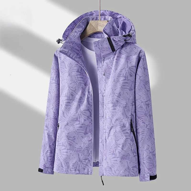 2025 Womens Casual Waterproof Windproof Jacket Full Zipper Hooded Jacket Outdoor Hiking Jacket for Spring and Autumn Plus Size W250711