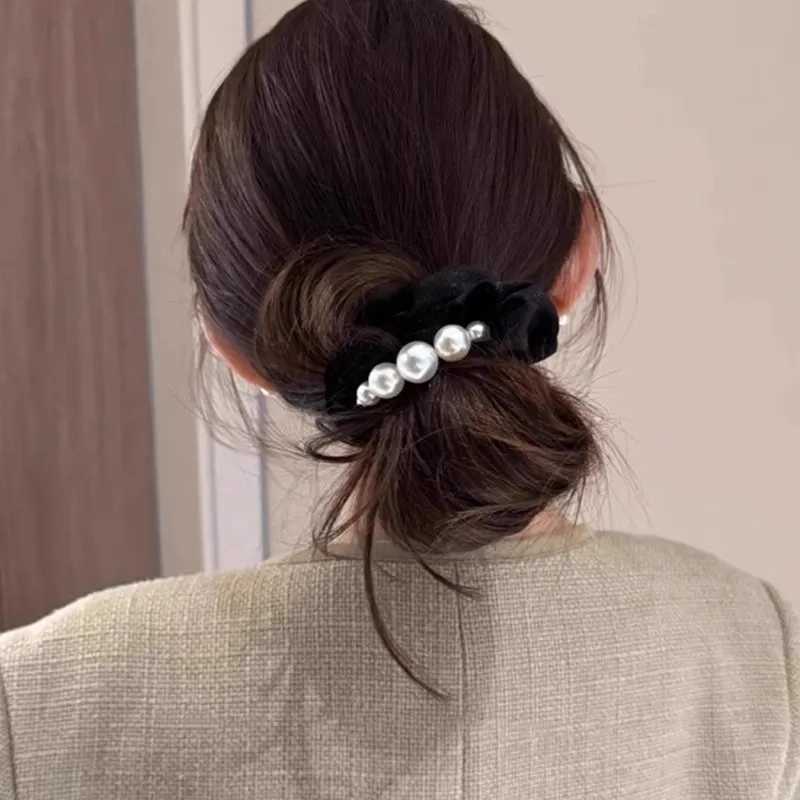 Elegant Coral Fleece Pearls Hair Band For Women Girls Hair Tie Sweet Hair Ornament Scrunchie Hair Rope Fashion Hair Accessories Y250711