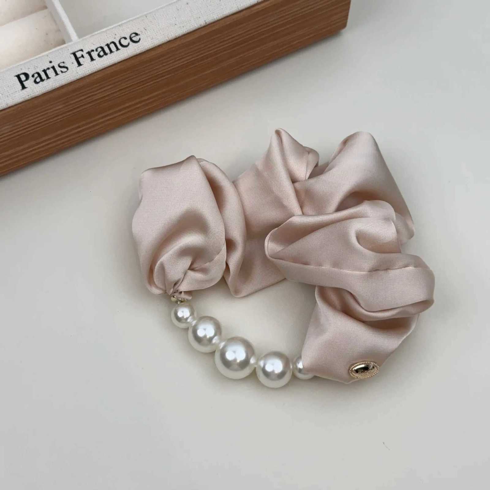 Elegant Lady Shiny Silk Pearl Elastic Hair Band Bracelet Scrunchies Expensive High Quality Solid Color Satin Hair Ties Head Wrap Y250711