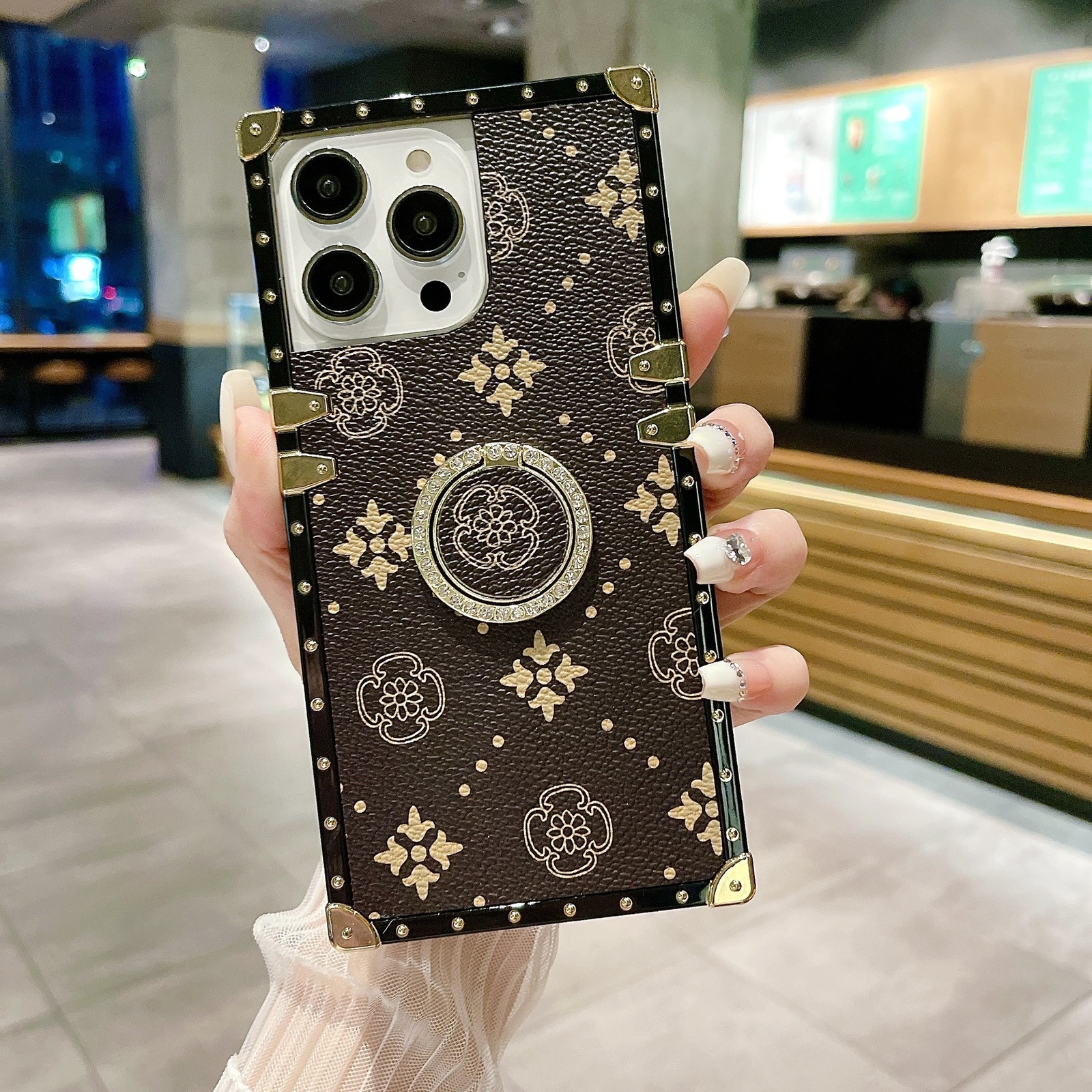 Compatible with iPhone 15 Pro Max Violent Bear Phone Case Apple 14 Goddess S23U Trendy Brand Shockproof Fashion 250711