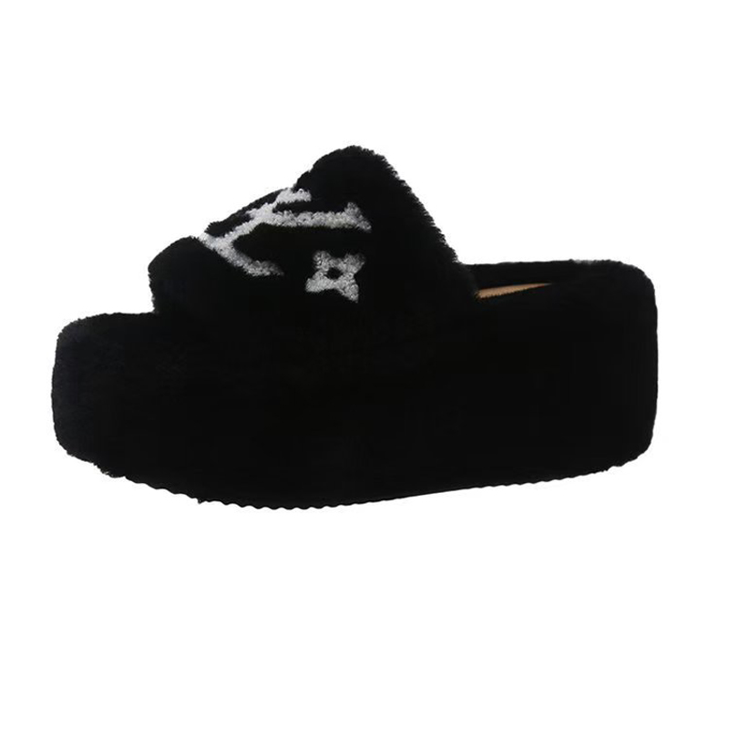Designer plush cotton slippers, flip flops, fashionable anti slip women's slippers, women's plush indoor warm shoes Thick soled plush sandal