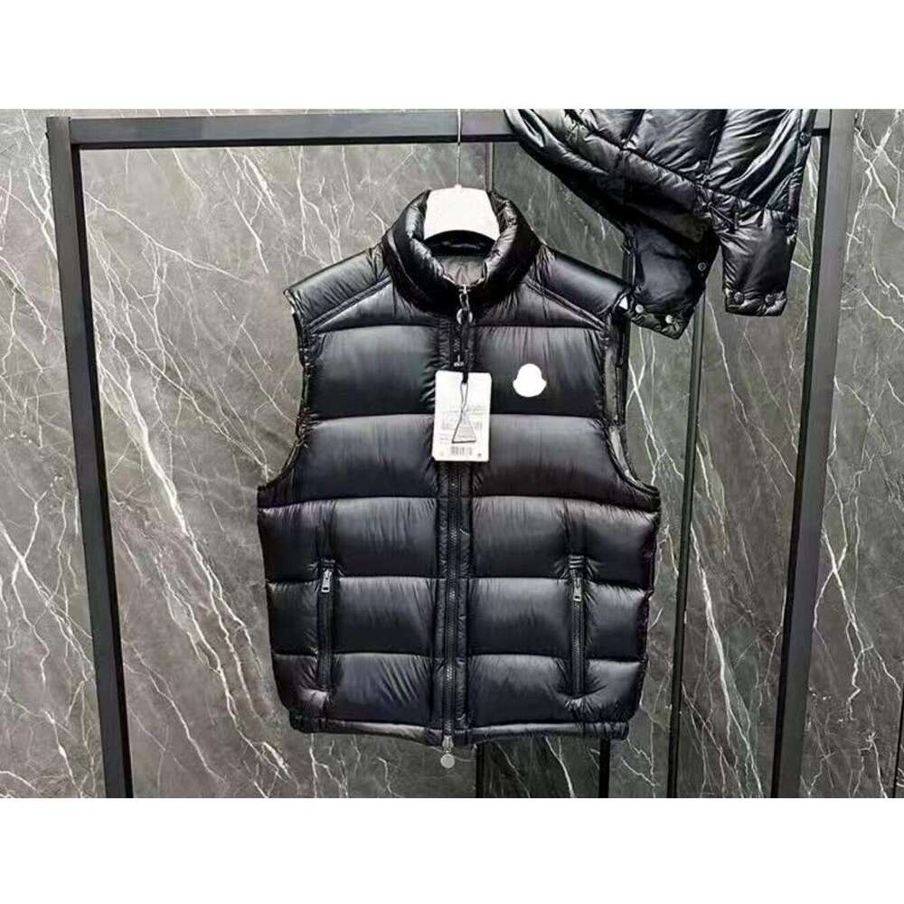 Designer Vest Embroidery Patch Removable Hood Mens Vests Women Gilet Maglia White Duck Down Puffer Jacket Winter Couple Outfit Waterproof Quick Drying