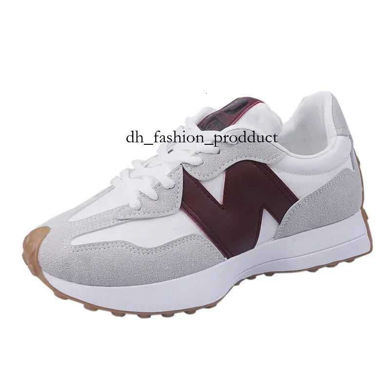 New Blanace Sneaker… - image