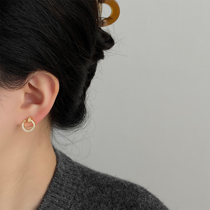 Fashion High-End Design English G Letter Micro Inlaid Zircon Earrings Exquisite Light Luxury Simple Versatile Elegant 250710