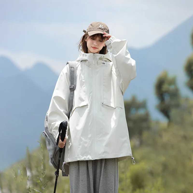 Women Spring Autumn Waterproof Hiking Jackets Men Outdoor Camping Trekking Fashion Hooded Windproof Windbreaker Rain Jackets W250711