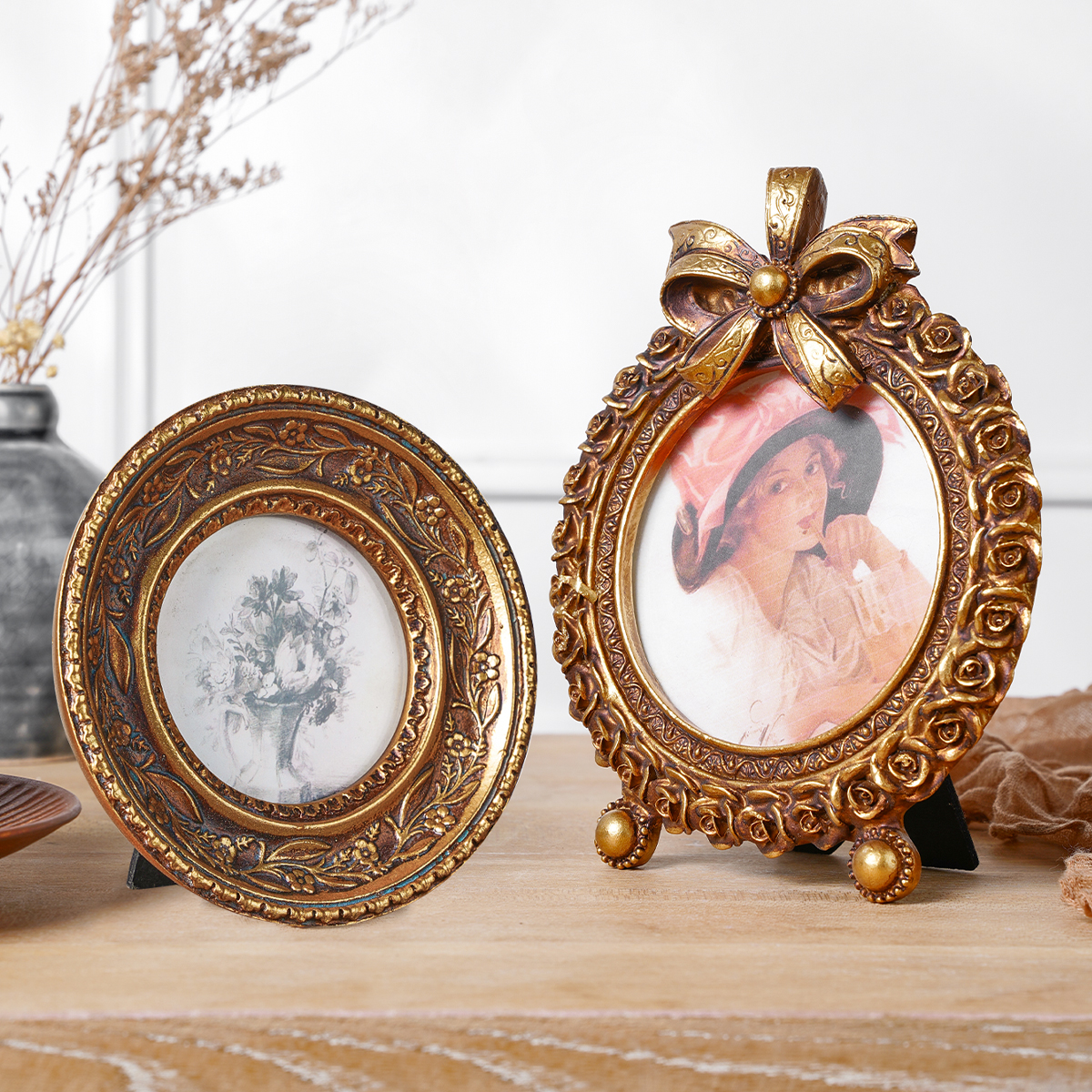 1PC, resin material gold retro three-dimensional pattern round decorative photo frame, warm home desktop decoration ornaments H260306
