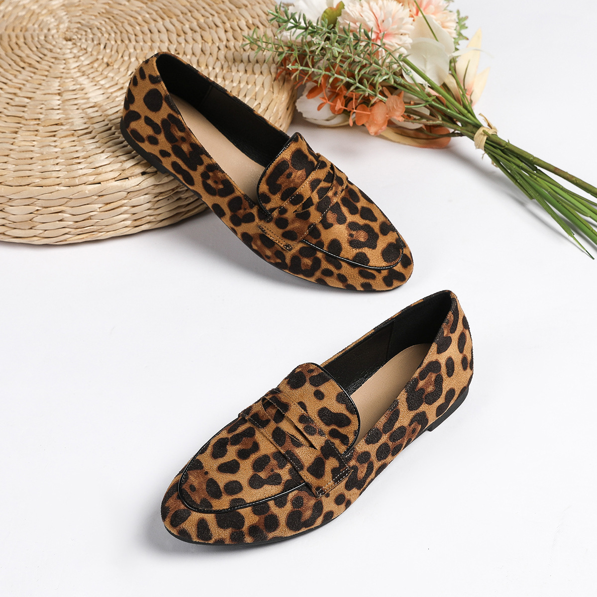 Free shipping designer shoes Women Shoes Large Size Women Shoes 3545 Spring and Autumn Round Toe Flat Leopard Print Single Shoes NonSlip Large Sole he