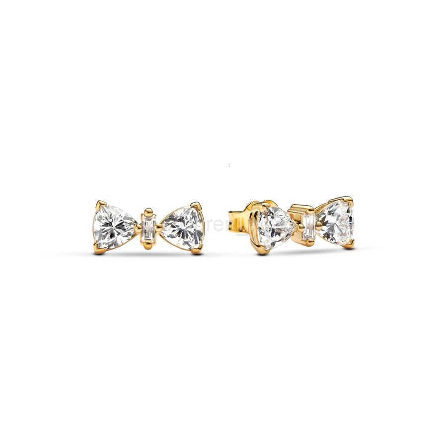 Disney 2025 Disney Mickey Mouse Earrings Ear Studs Suitable For Women Exquisite Accessories Delicate Jewelry Valentines Day Gift W20250725