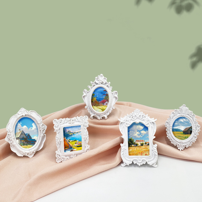 European Victorian Style Retro Gold Mini Picture Luxury Small Photo Frame Display Accessories Ornaments Photography Props H260306