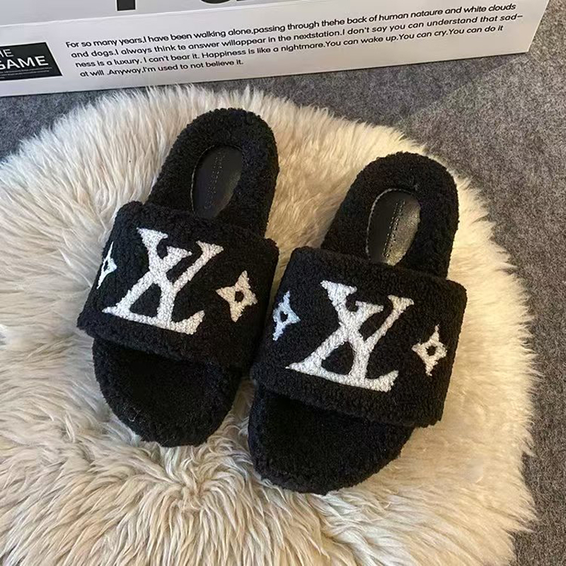 Designer plush cotton slippers, flip flops, fashionable anti slip women's slippers, women's plush indoor warm shoes Thick soled plush sandal