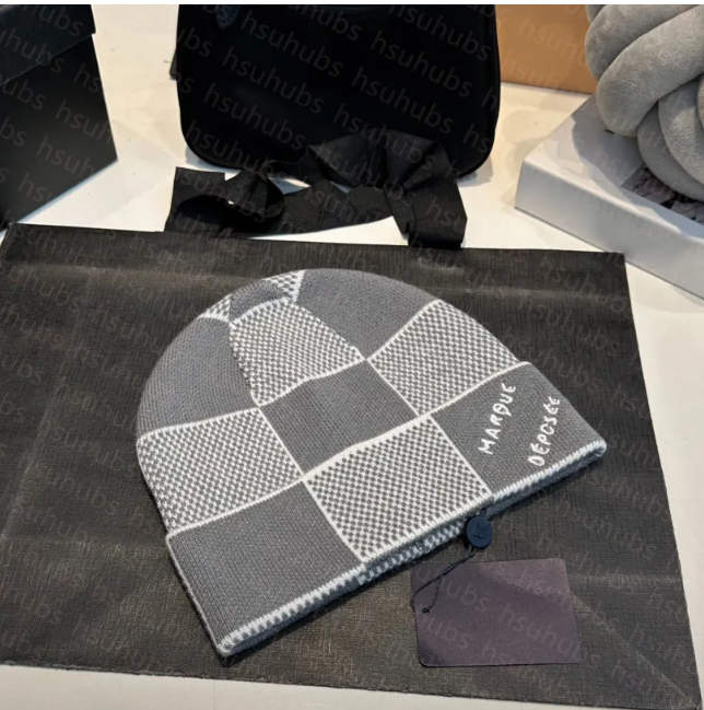 Winter knitted beanie designer cap fashionable bonnet dressy autumn hats for men skull outdoor womens hat cappelli travel skiing wholesale price Knitted hat hot 429