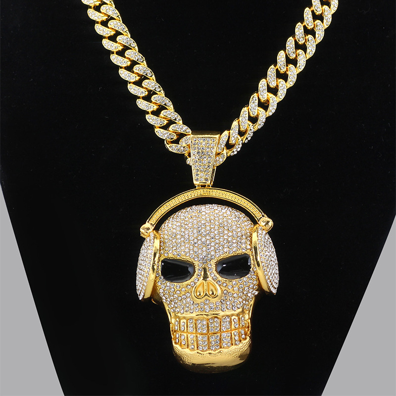 Street Hip-Hop Exaggerated Skull Pendant Sweater with Headphones Full Dia Cuban Chain Men's Accessories