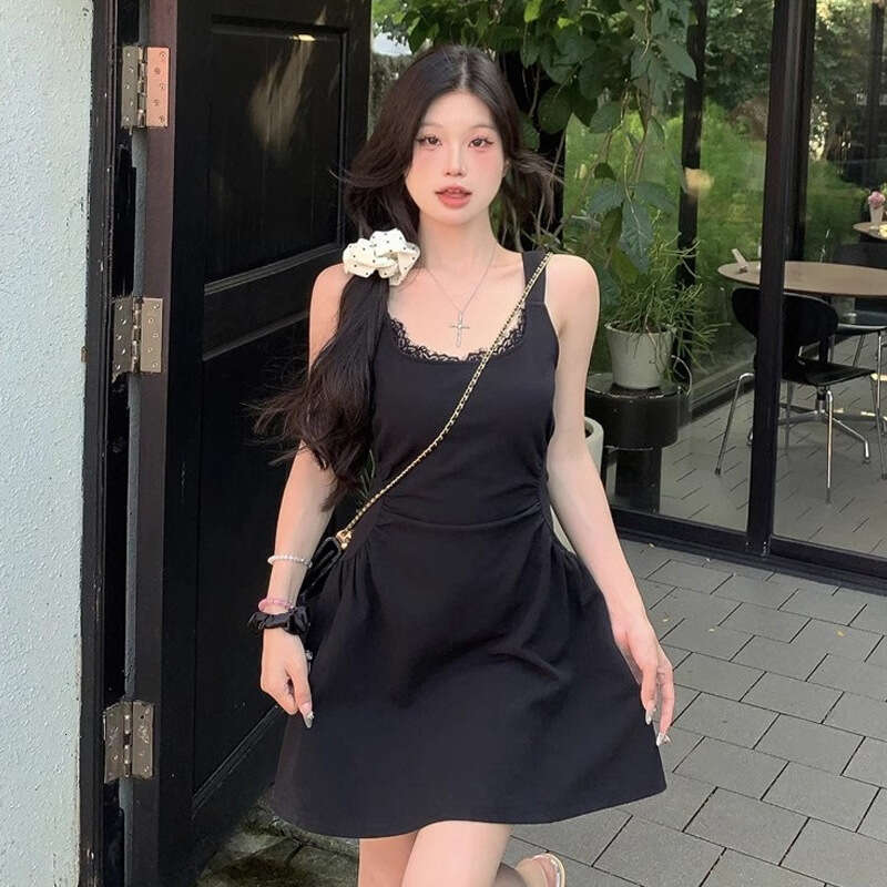 French Style Pure Desire Lace Strap For Women Summer Slim Fit Ruched Gentle Black Waist-Cinching A-Line Short Dress B5