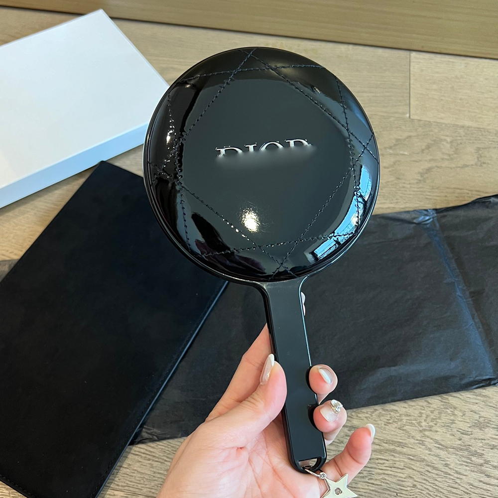 Designer Luxury Black Handheld Makeup Mirror Excellent Women's Personal Makeup Cosmetic Handheld Mirror With Gift Box Dustbag Perfect VIP Gift