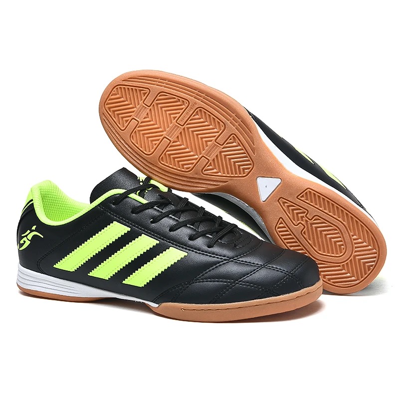 Free Shipping 2025 New Designer Sandals Outdoor Football Training Shoes Fashionable Luxurious Versatile Classic Slides Sandals Embroidery Sports Shoes