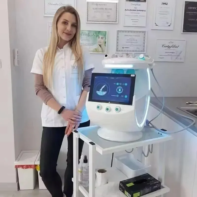 Smart Ice Blue Plus 7 in 1 Oxygen Hydro Dermabrasion Bubble Machine Professional Face Hydra Machine RF Lifting Ultrason Machine