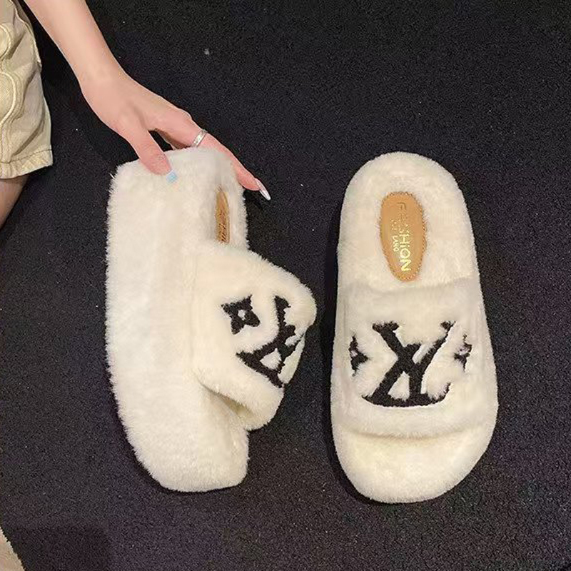 Designer plush cotton slippers, flip flops, fashionable anti slip women's slippers, women's plush indoor warm shoes Thick soled slippers