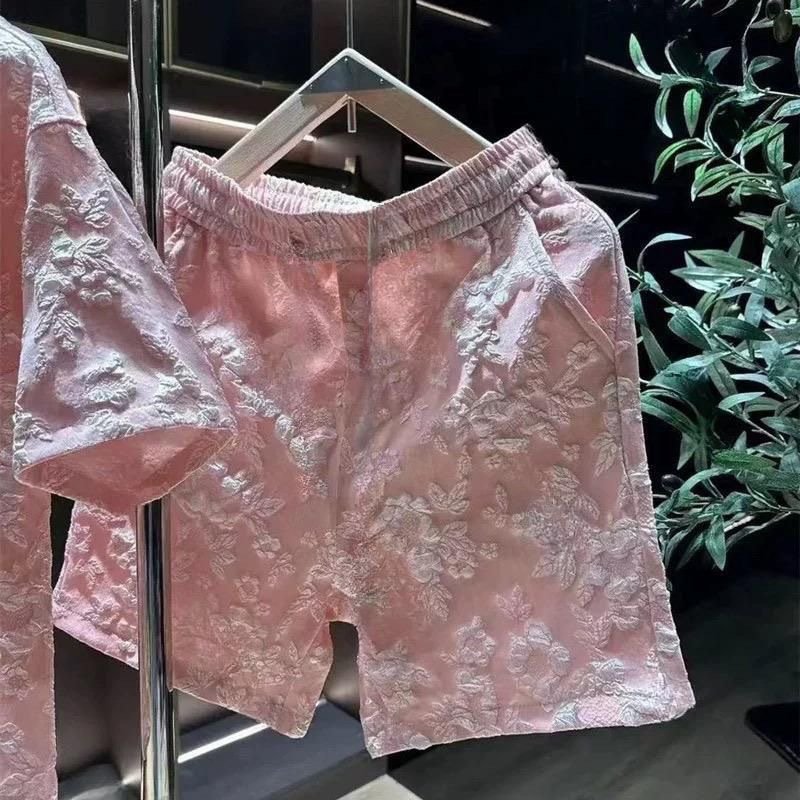 New Summer Floral Print Shirt Set for Men, Collared Lightweight Short Sleeve Two Piece Outfit with Embossed Shorts, Casual Wear