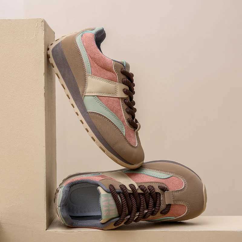 2025 New Womens Versatile Flat Shoes Sports Casual Shoes Breathable Comfortable Wear-resistant Simple Reliable Womens Shoes XJ250712