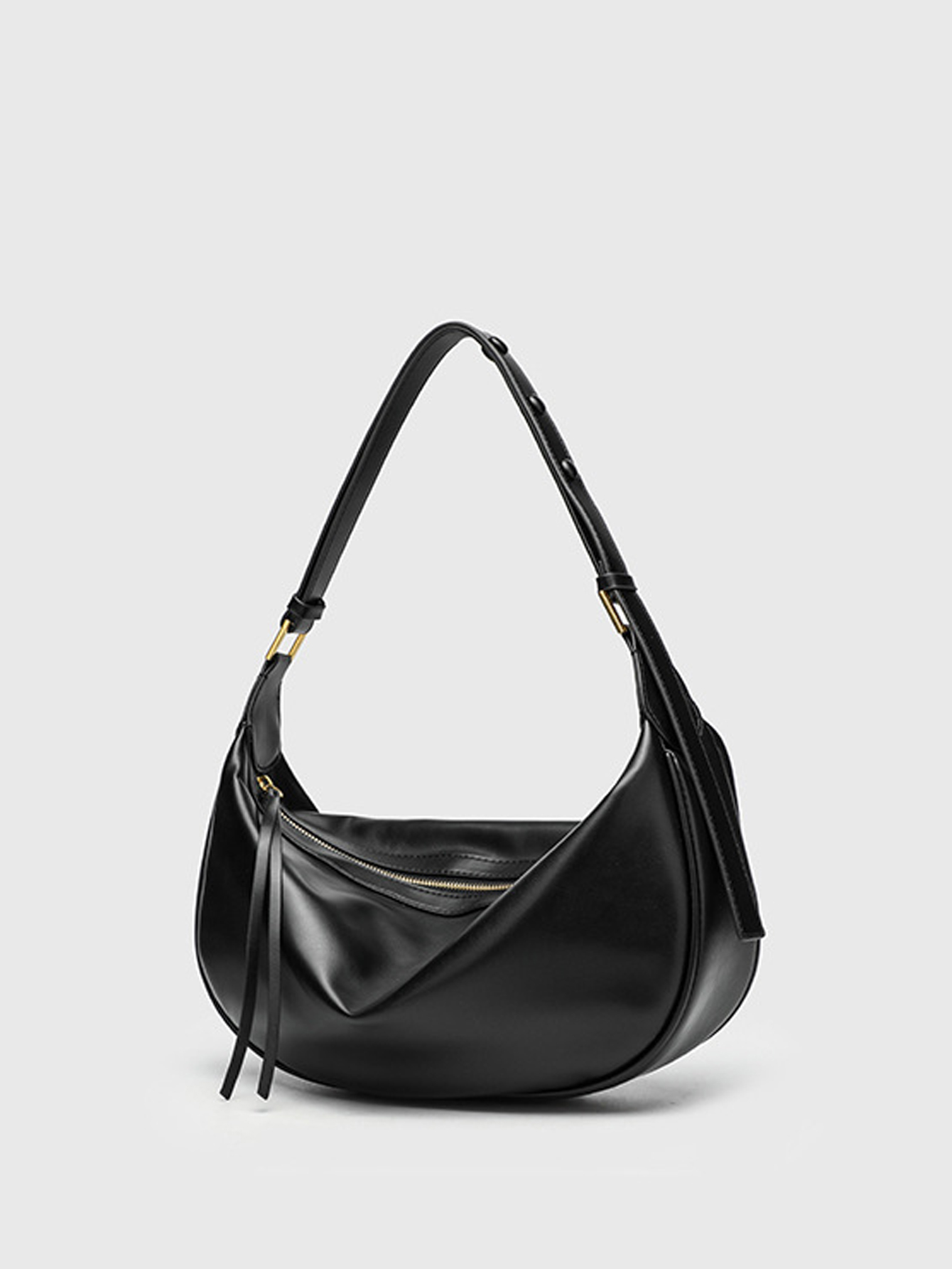 2025 new fashionable high-end texture single shoulder crossbody bag, versatile and niche design, underarm dumpling bag, light lu