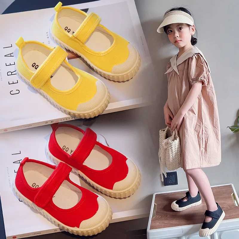 Baby Shoe Baby Girl Canvas Shoe Solid Color Biscuit Shoes Casual Shoe Student Shoes Sneaker for Boy Kid Womens Tennis Shoes XJ250712
