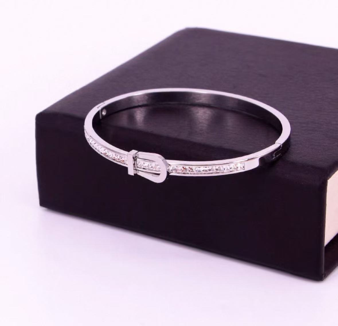 iny Rhinestone Inlay Bangle Glitter Steel Bracelet Classic Women's Open Bracelet250711