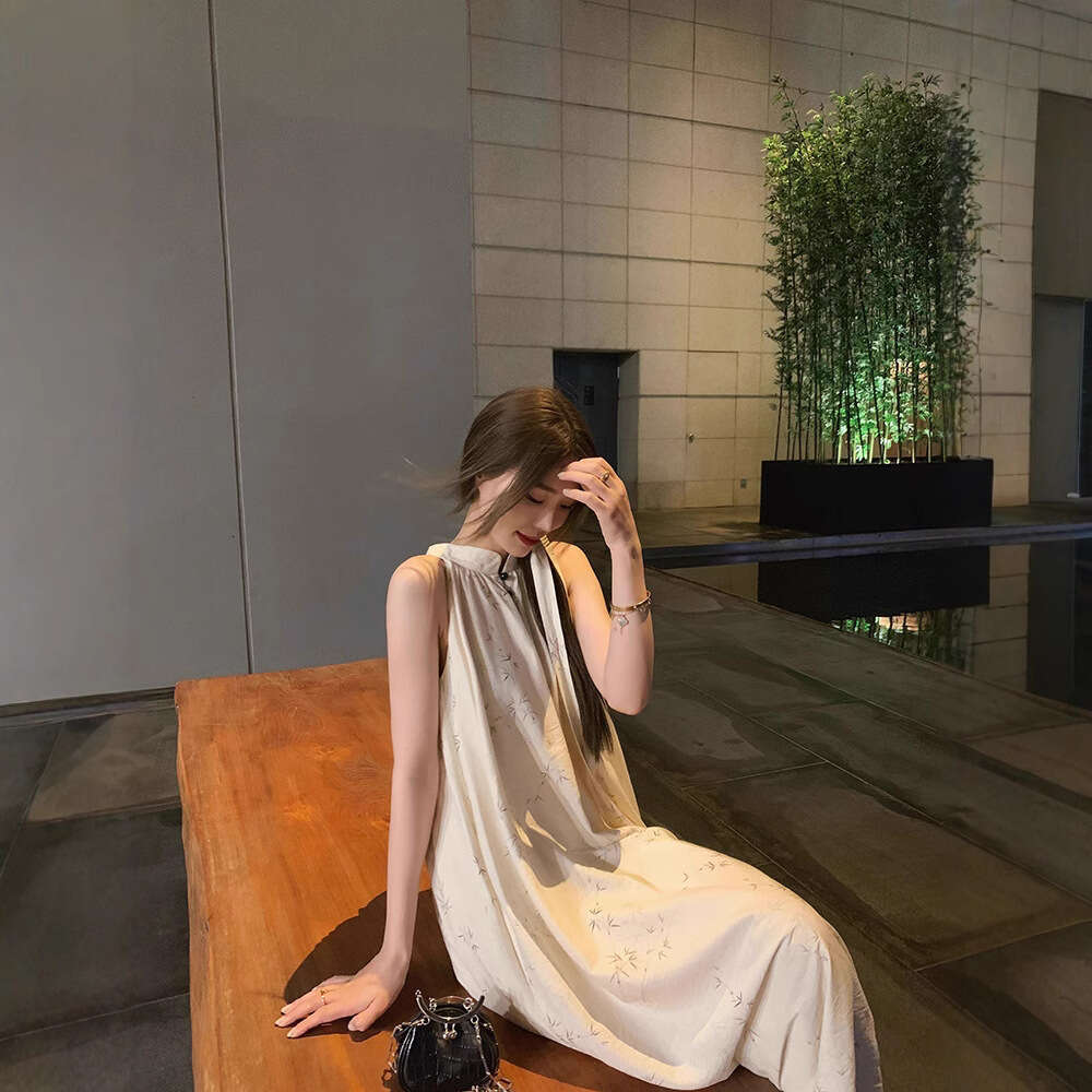 Elegant Sleeveless Women's Summer Gentle Vacation Style Age-Reducing Mid-Length Lace Crochet Tank Dress B5