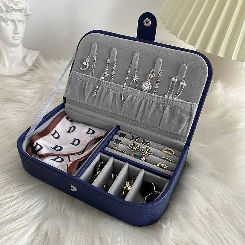 2024 Portable Jewelry Box Jewelry Organizer Display Travel Jewelry Case Boxes Button Leather Storage Chenille Jewelers Joyero Z250712