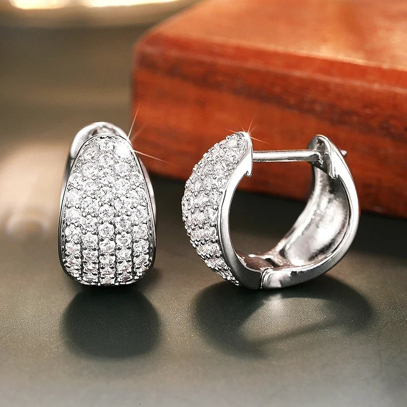 Huitan Sparkling Hoop Earrings for Women Dainty Graceful Ear Accessories with Shiny Cubic Zircon Charm Exquisite Wedding Jewelry 250708
