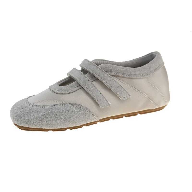 Womens Sneakers Flats Running Sport Shoes Designer Spring Casual Shoes 2025 Fi New Trend Walking Comfort Femme Chaussures XJ250712