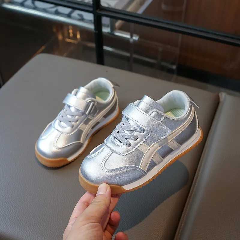 2025 Spring Autumn New Style Childrens Forrest Gump Shoes Girls Fashion Versatile Casual Shoes Boys Soft Soled Sports Shoes XJ250712