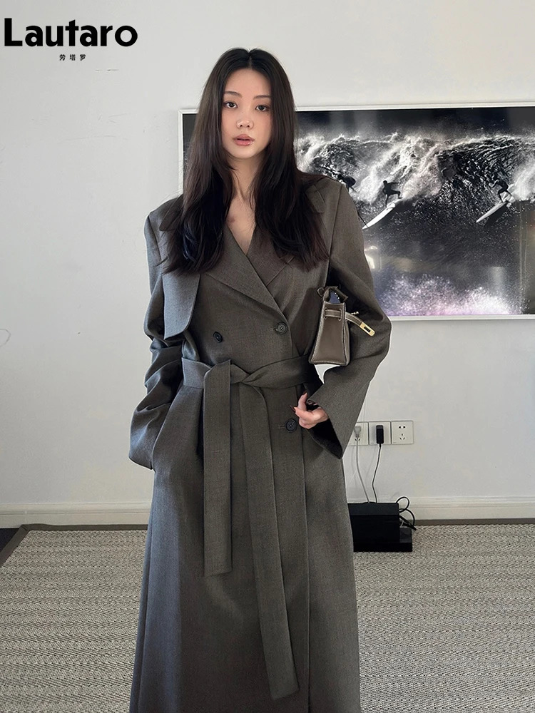 Lautaro Spring Autumn Long Elegant Chic Flowy Trench Coat for Women Sashes Double Breasted er Clothes Overcoat 250709