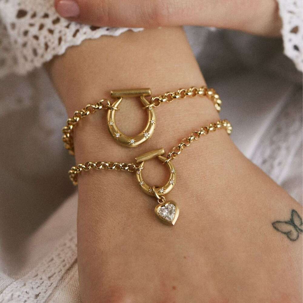 Luxury jewelry designer bracelet necklace stainless steel fashionable heart horseshoe inlaid zirconium chain bracelet electroplated 18K gold color Not