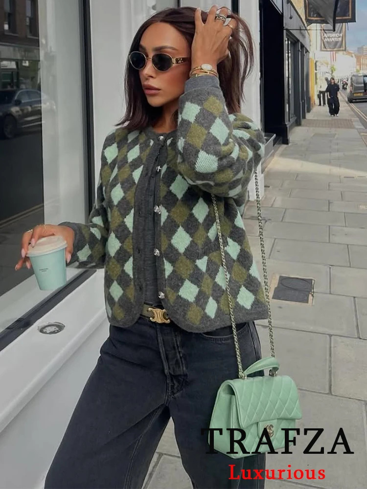 TRAFZA Vintage Casual Chic Women Sweater Argyle O-Neck Long Sleeve Pockets Knitted Cardigans Fashion Autumn Winter Sweaters 250710