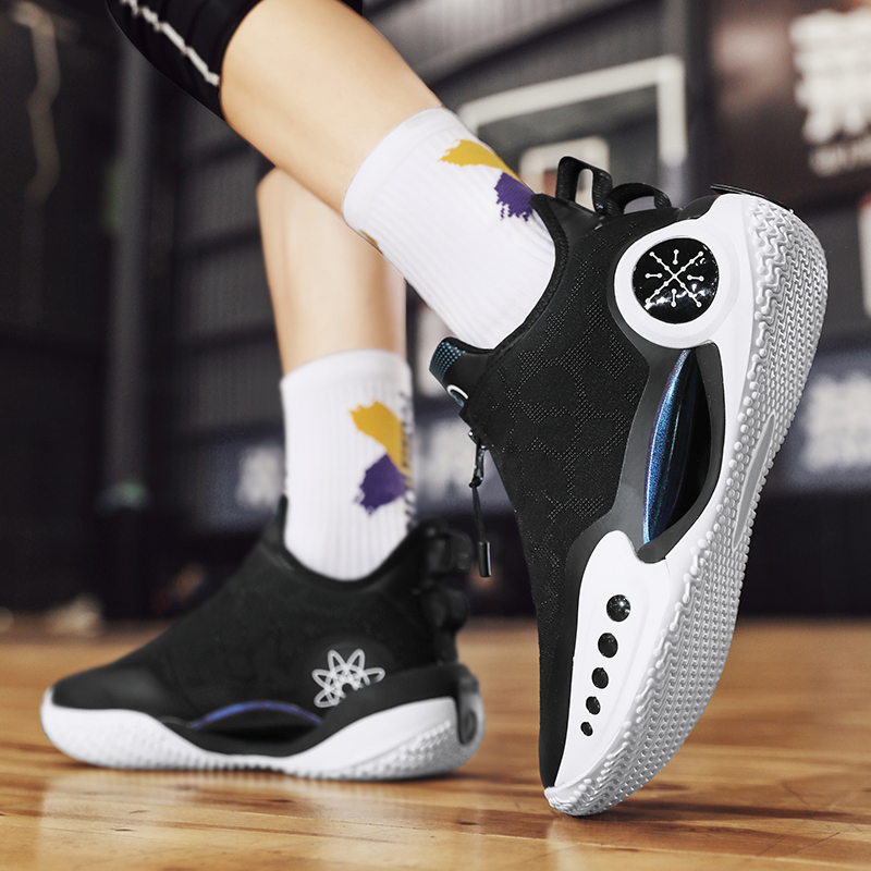 New Basketball Boots Men's Outdoor Sports Cushioning Anti-slip Basketball Shoes Breathable Sneakers