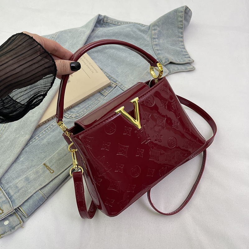 Senior sense bag women new patent leather large capacity commuting bucket bag handbag shoulder crossbody bag