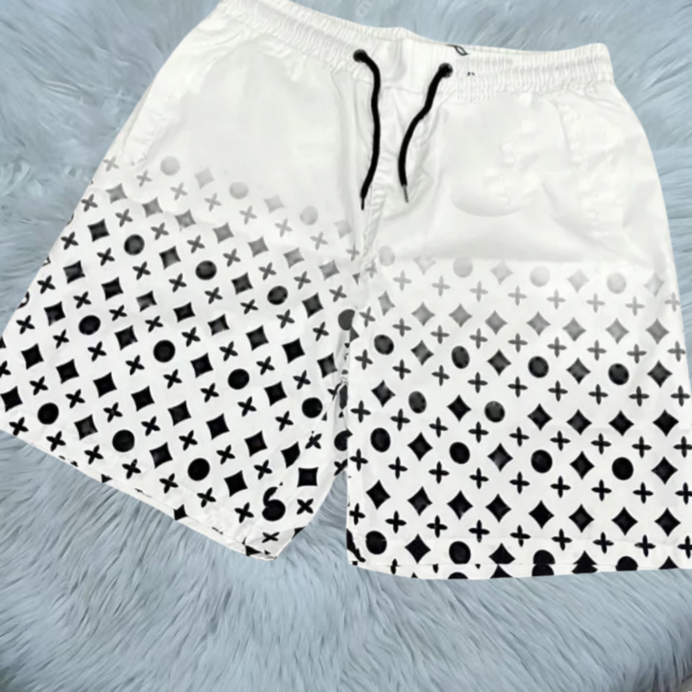 New mens swim shorts Men's designer Shorts Swimwear Beach Swim Trunks Swimming Swimsuits Mens Designer Printing Casual jogger pants Black White Printing letter